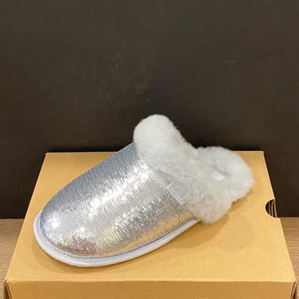 New UGG Women's Scuffette II Mirror Ball Silver Slip On Slippers Shoes Flats - Picture 1 of 4